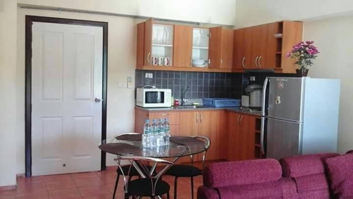 Lomsabai Apartments Bangsaen Exterior foto